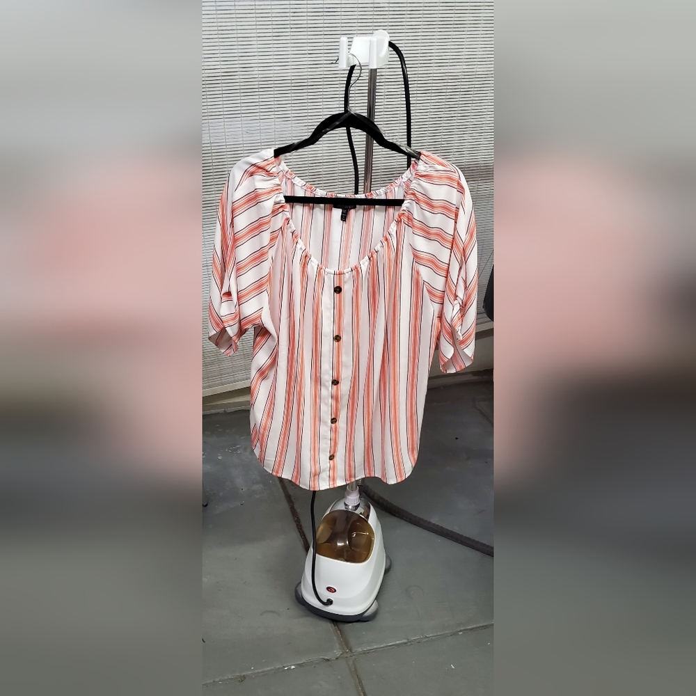 NWOT/BLOUSE